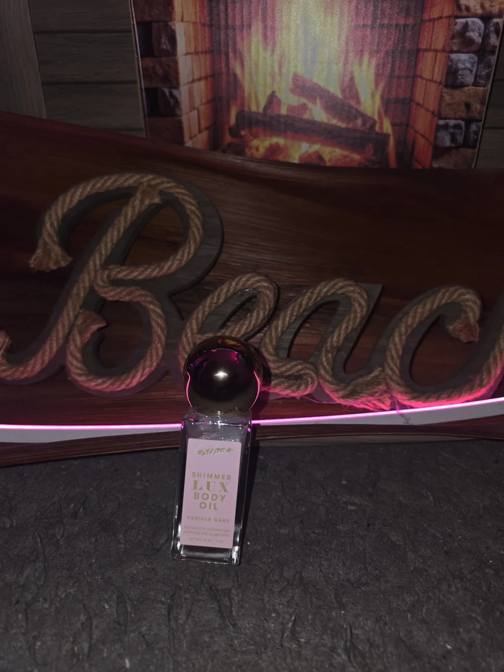 Victoria's Secret Shimmer Lux Body Oil - Pink & Gold Accents